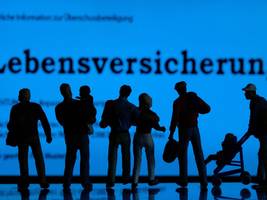 test der  finanzaufsicht: schlechte noten für versicherer